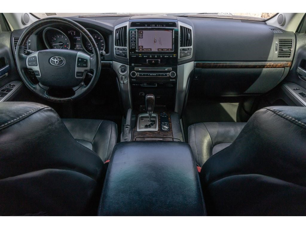 2015 Toyota Land Cruiser V8 (A6)